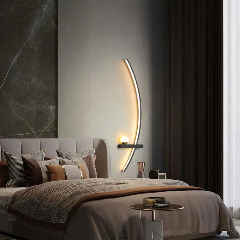 Lumosphere – Minimalist LED Wall Lamp in Black or Gold for Elegant Ambiance