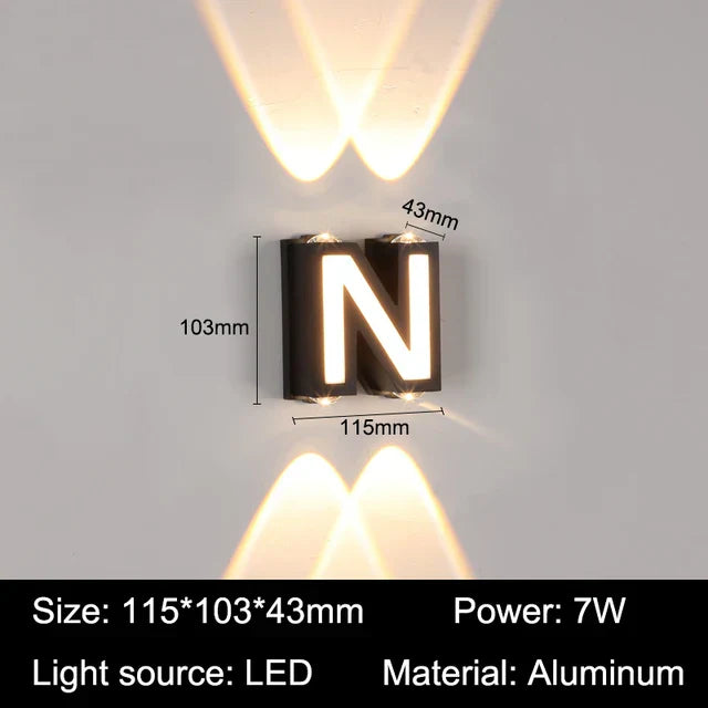 LetterGlow – LED Wandleuchte für Persönliche Gartenbeleuchtung mit Stil