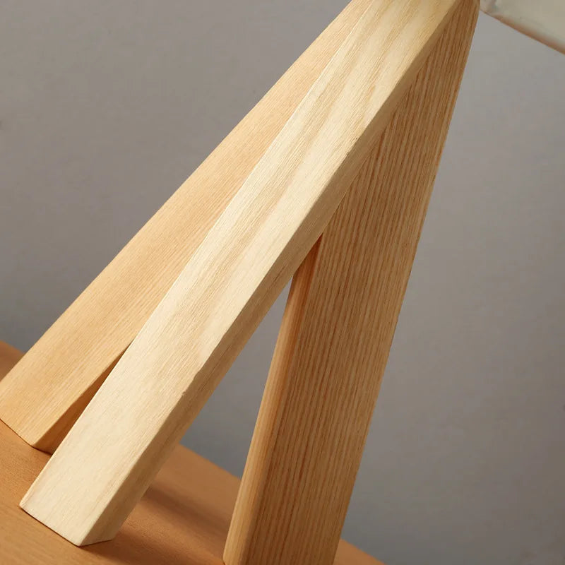 Waldlicht – Tischlampe Aus Holz für Elegante Beleuchtung im Wohnbereich