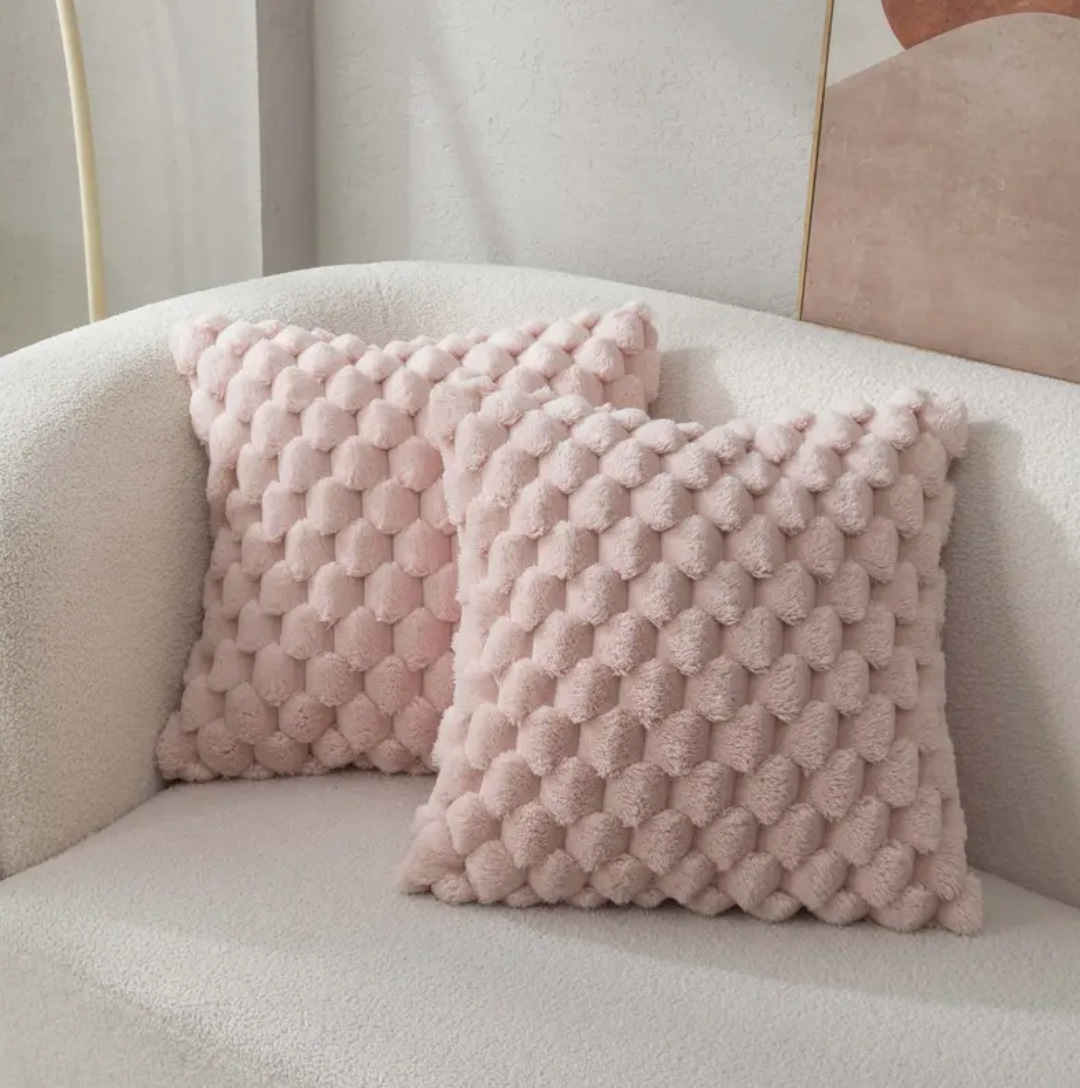 Cloud Magic – Fluffy Pillow for Ultimate Comfort in Living and Bedroom