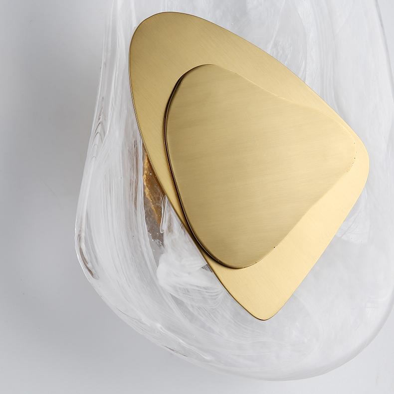 Nordic – Scandinavian wall lamp in elegant crystal design