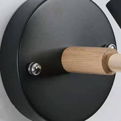 NordicGlow – Wall lamp for indoor use with horn shade for elegant interior