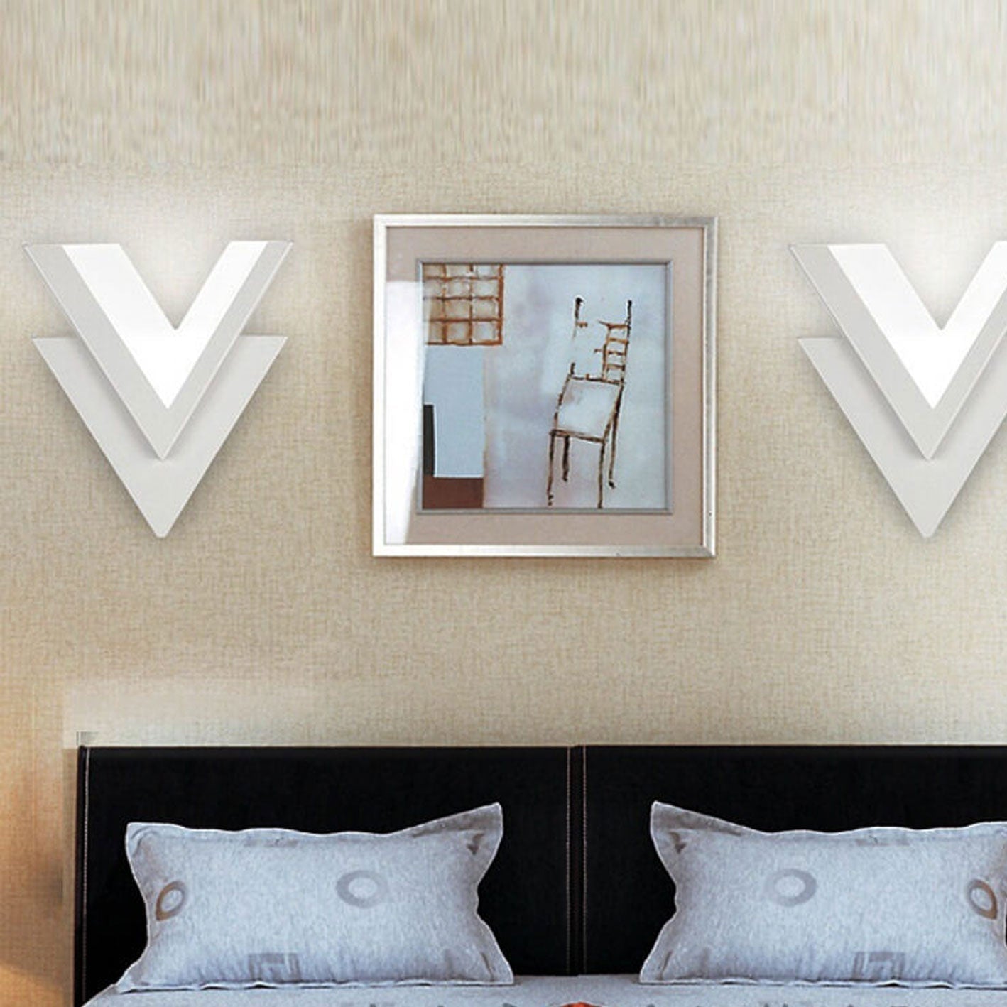 Lumi – V-shaped LED wall light for modern design