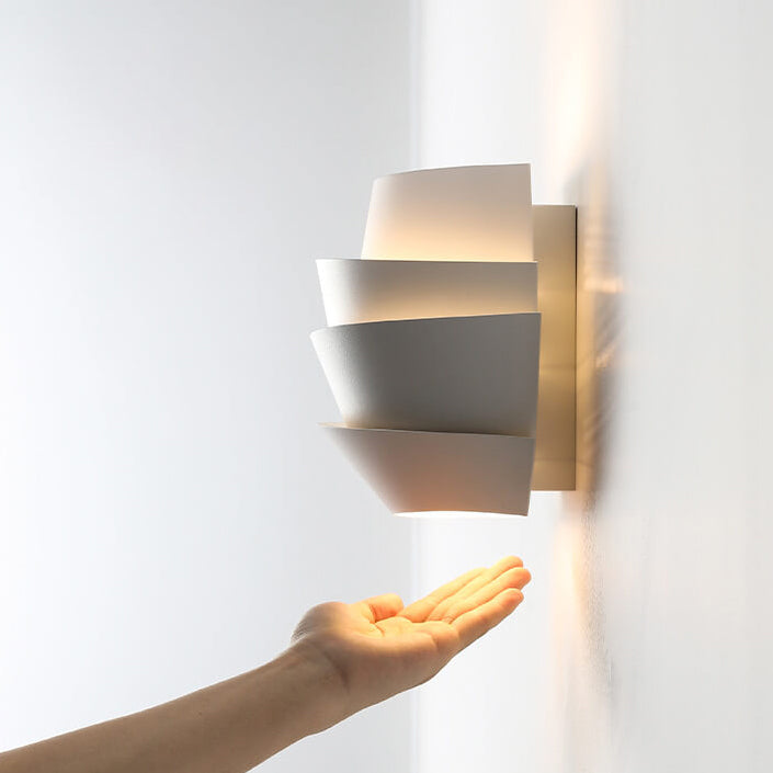 Luminique – Scandinavian wall lamp with double light sources for stylish ambiance