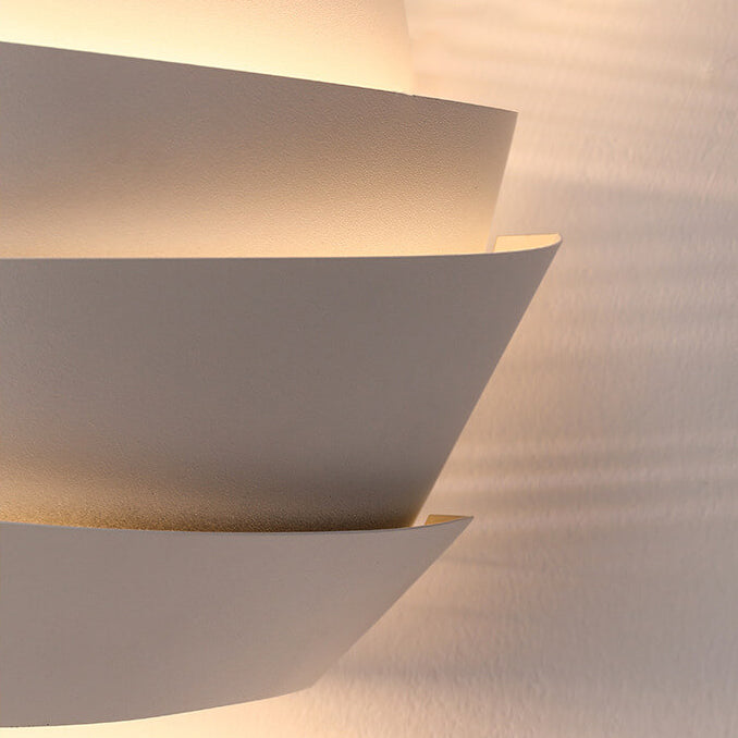 Luminique – Scandinavian wall lamp with double light sources for stylish ambiance