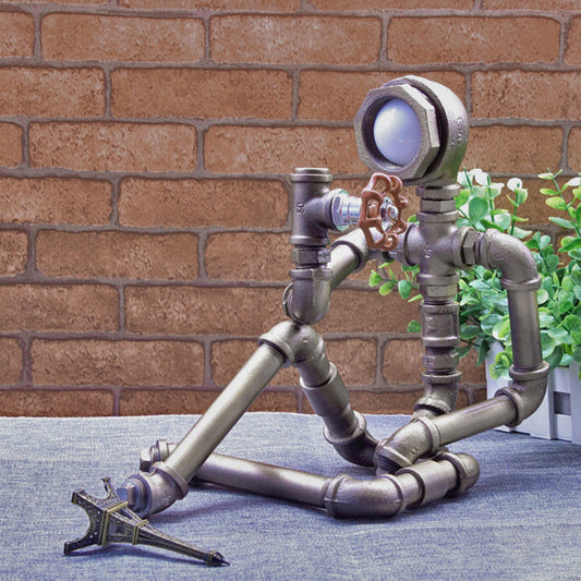 LightCraft – Black Nightstand Lamp with Industrial Design for Unique Ambiance