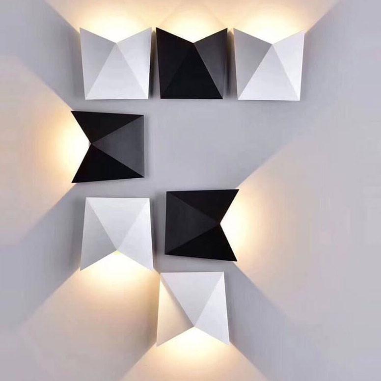 EcoLume – Minimalistische LED-Wandlampe mit Origami-Design für stilvolle Beleuchtung