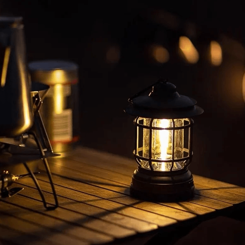 EclaireurVintage – Portable Lantern for Nostalgic Adventures
