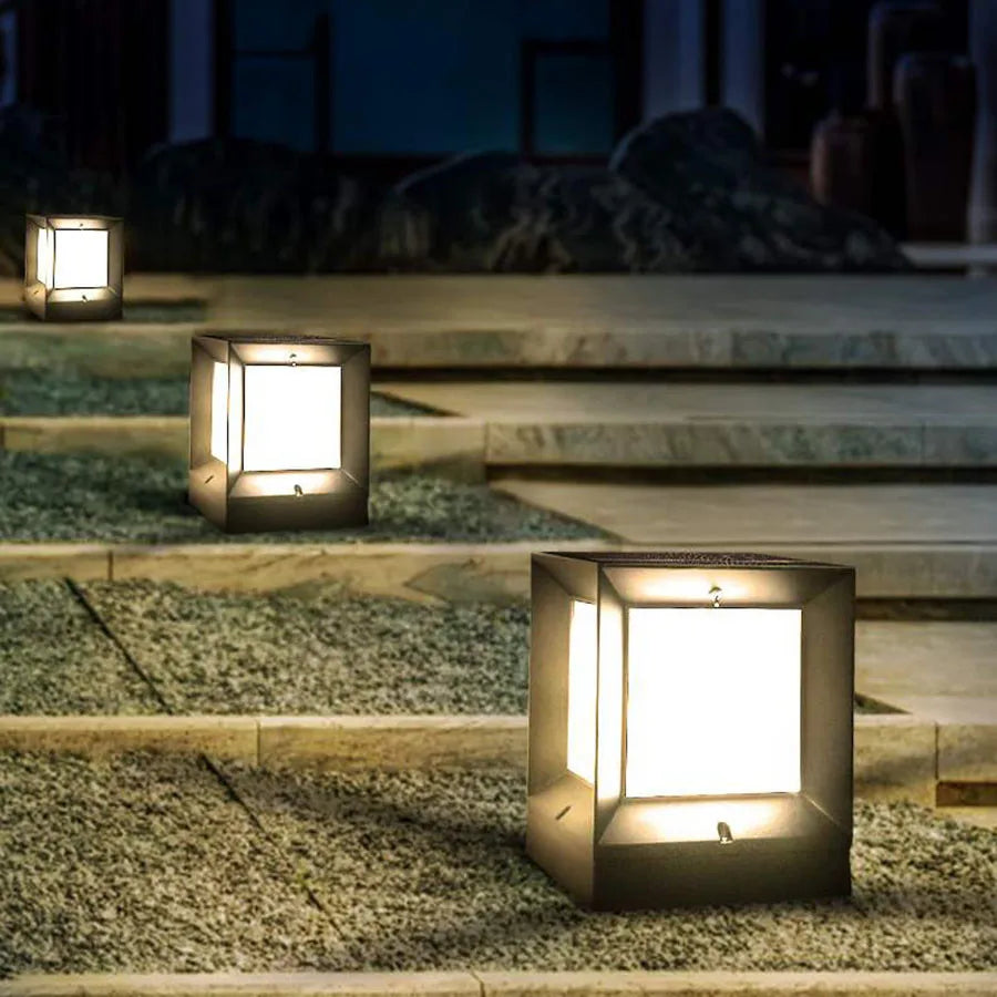 GeoGlimmer – Cube Table Lamp for Stylish Outdoor Lighting