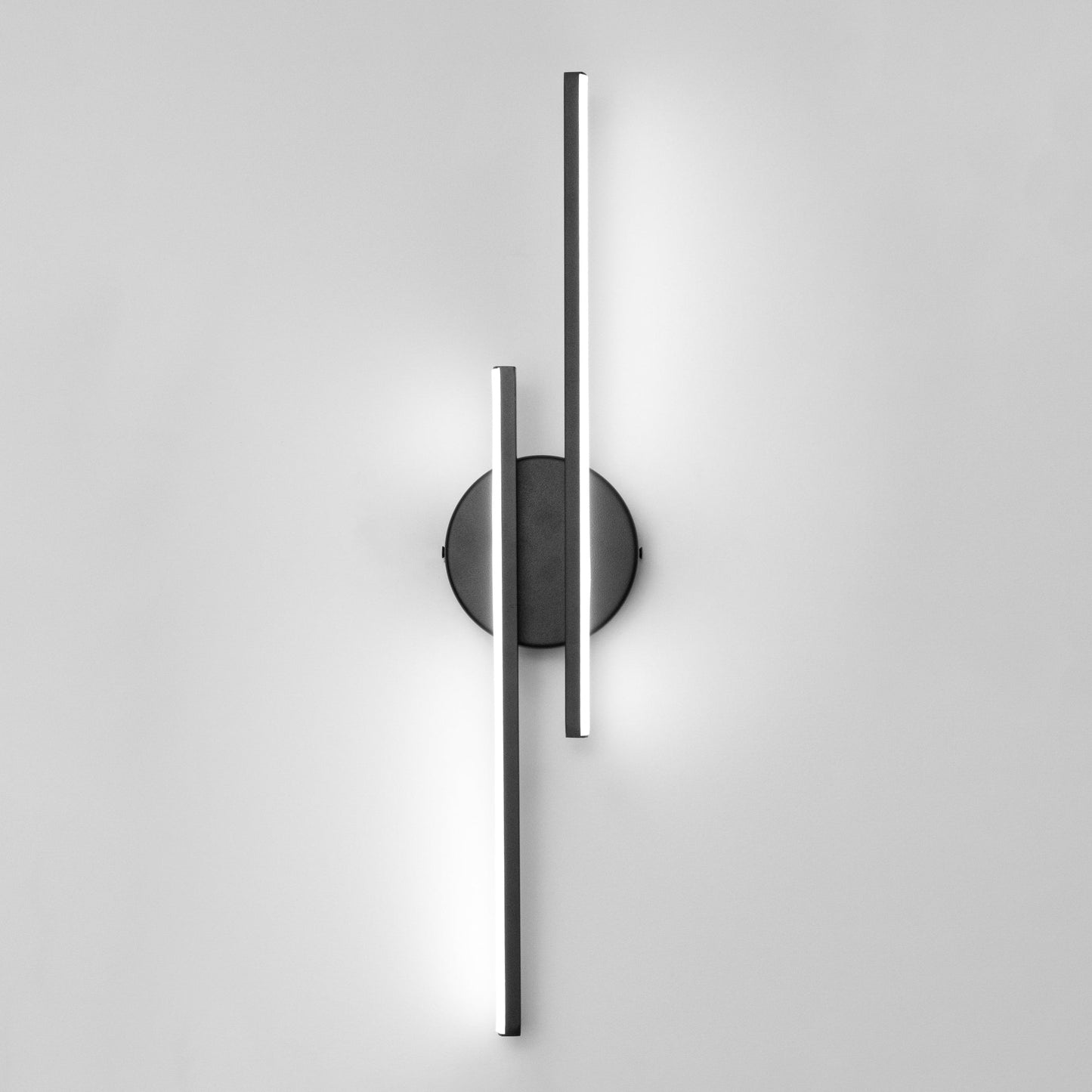 Aero – LED Wall Light in Black for Modern Interior Design