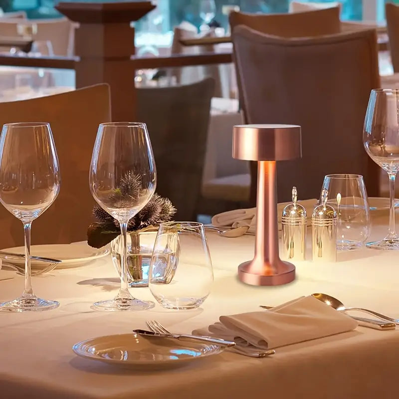 GlowArt – Retro Tischlampe für stilvolle Beleuchtung