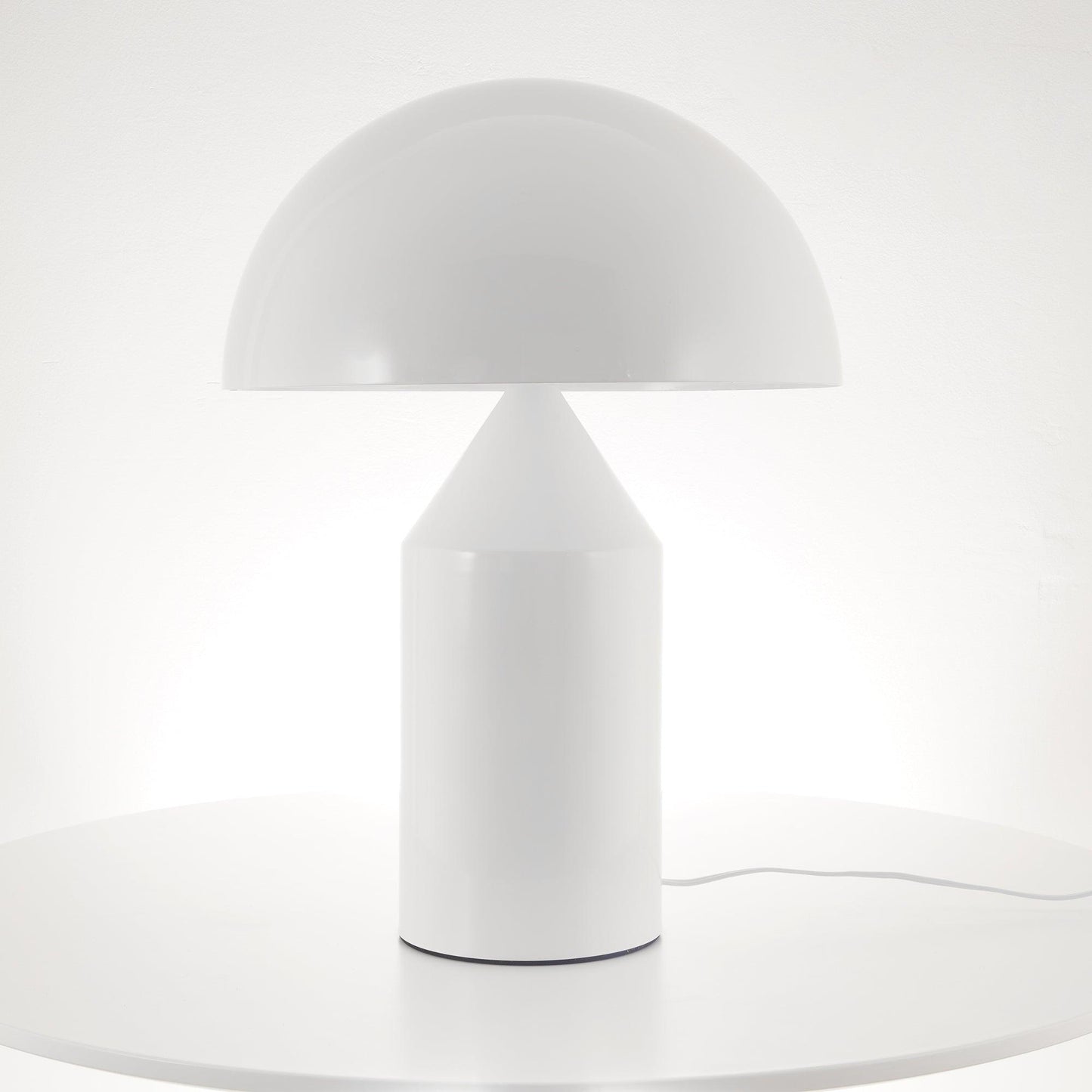 Atollo – Tischlampe aus Metall für Modernes Wohnen mit LED-Beleuchtung