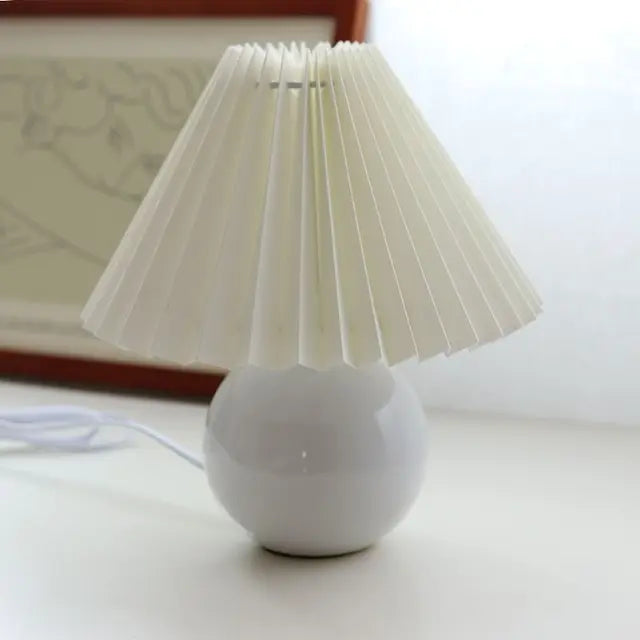 Ava – Vintage Tischlampe für Stilvolle Beleuchtung im Retro-Look