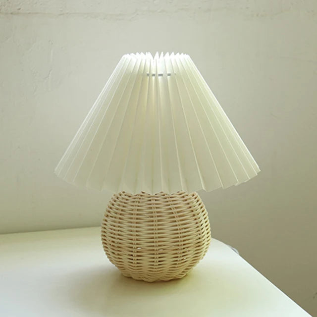 Ava – Vintage Tischlampe für Stilvolle Beleuchtung im Retro-Look