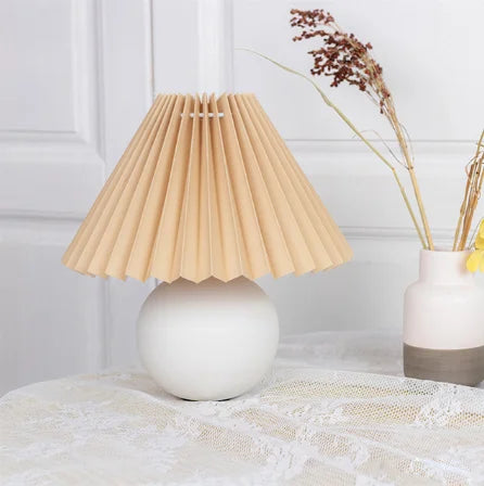 Ava – Vintage Tischlampe für Stilvolle Beleuchtung im Retro-Look