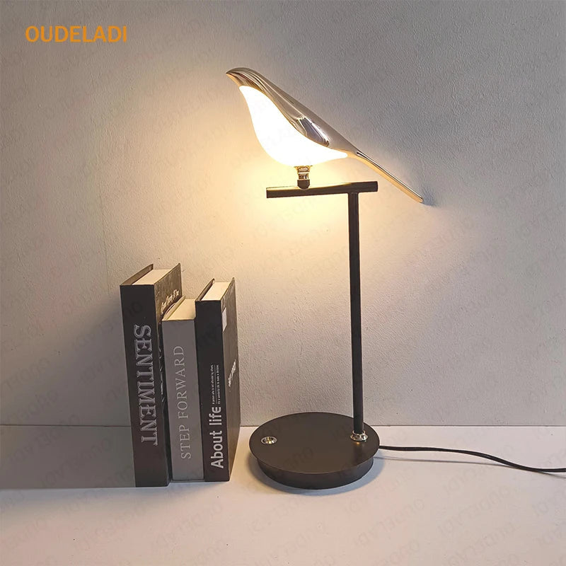 AvianGlow – Table lamp with bird motif for atmospheric lighting