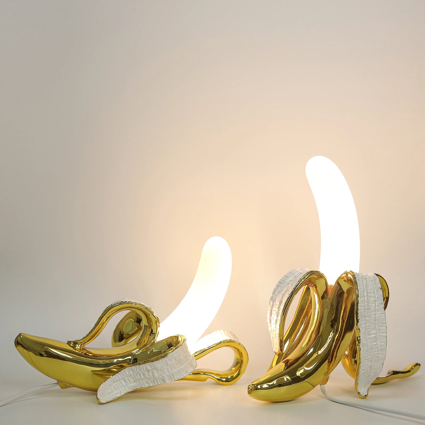 Bananenlicht – Moderne Tischlampe für kreative Räume