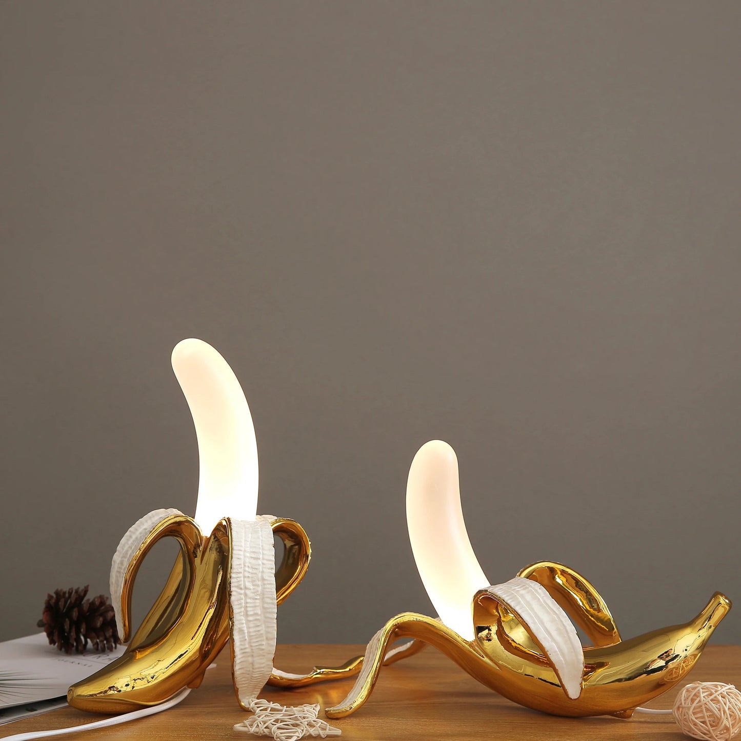 Bananenlicht – Moderne Tischlampe für kreative Räume