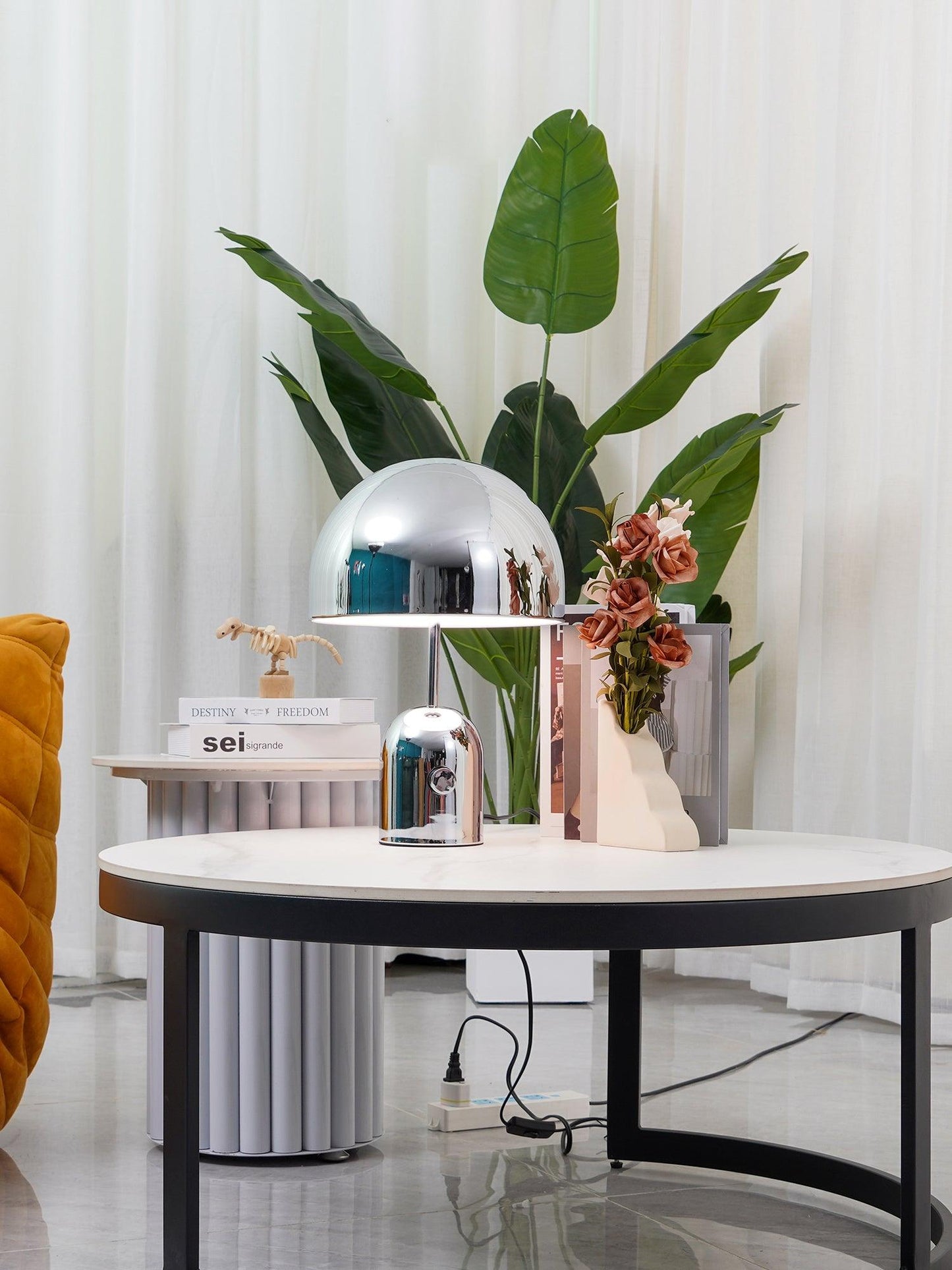 Bellora – Tischlampe Mit Glockenförmigem Design Für Elegante Atmosphäre