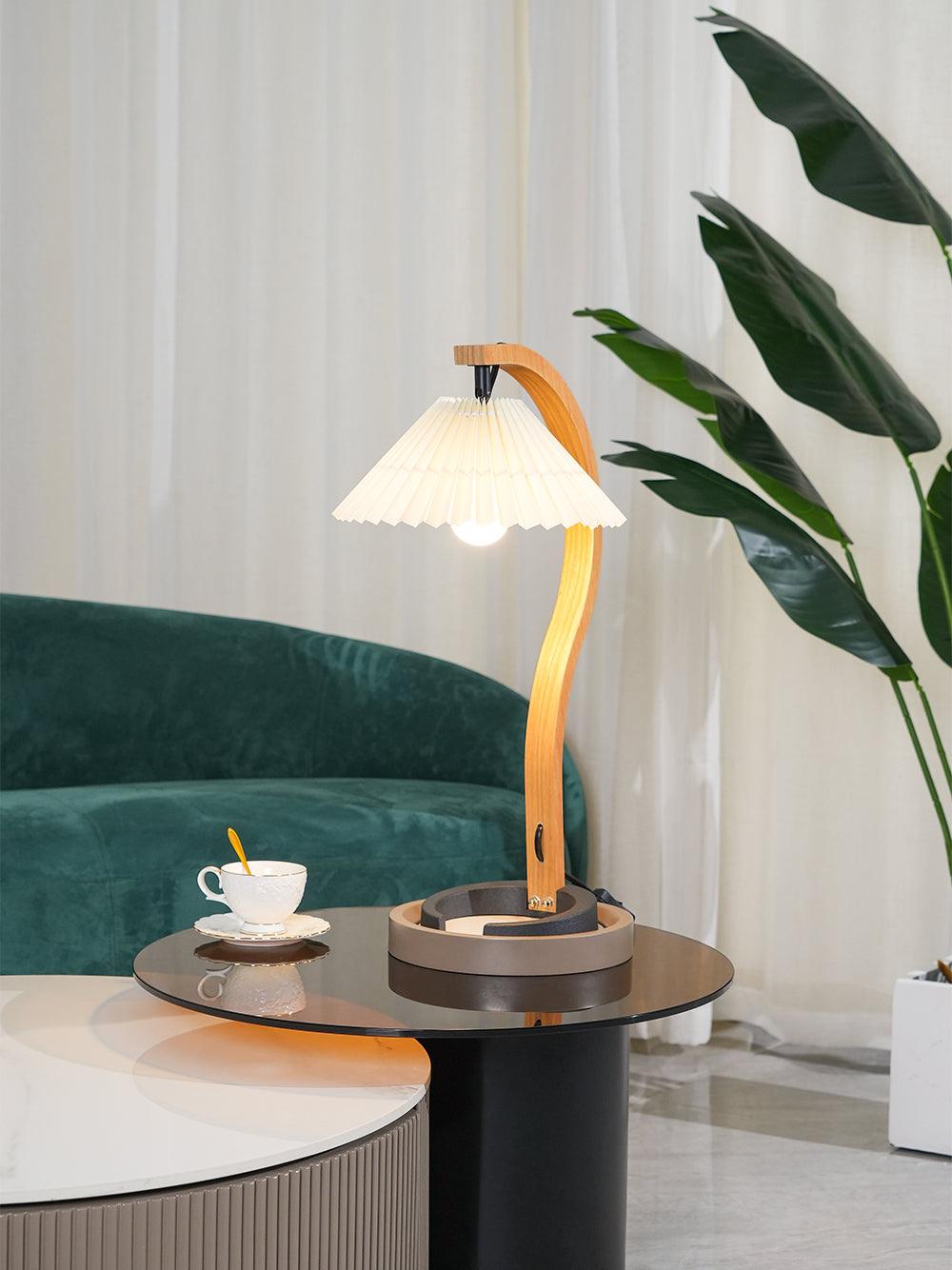 CapriGlow – Skandinavische Tischlampe für stilvolle Innenräume