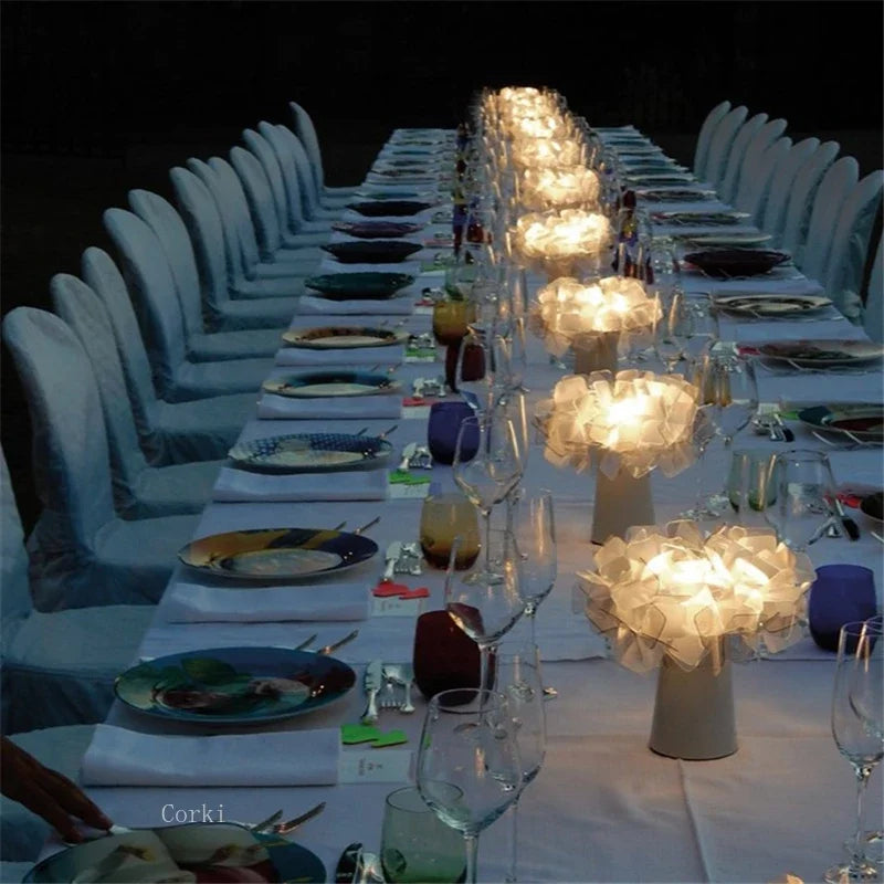 Clarity – Tischlampe Elegante Beleuchtungslösung