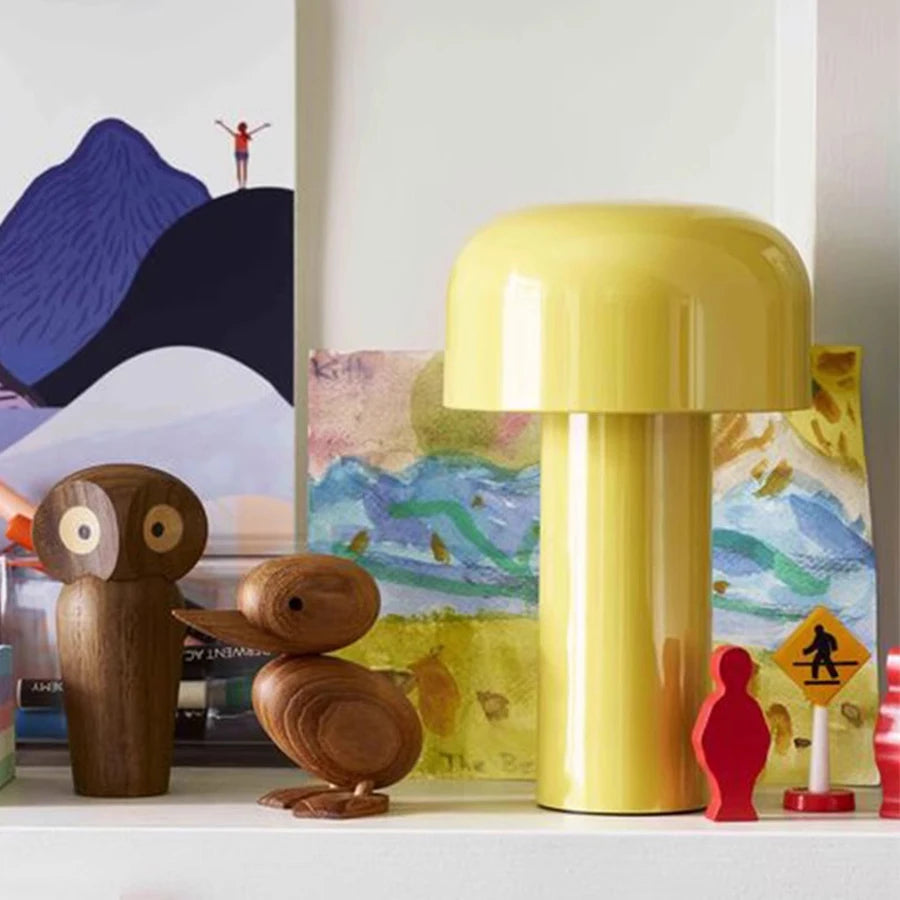 Clever – Wiederaufladbare Tischlampe für Outdoor-Abenteuer