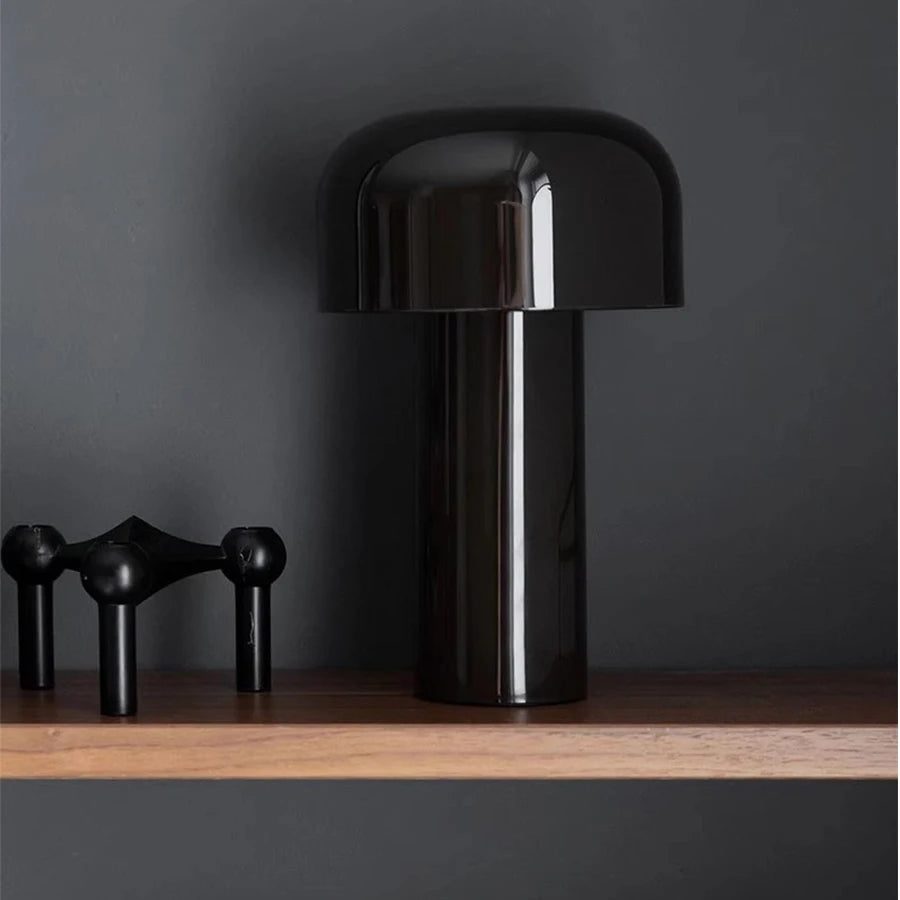 Clever – Wiederaufladbare Tischlampe für Outdoor-Abenteuer