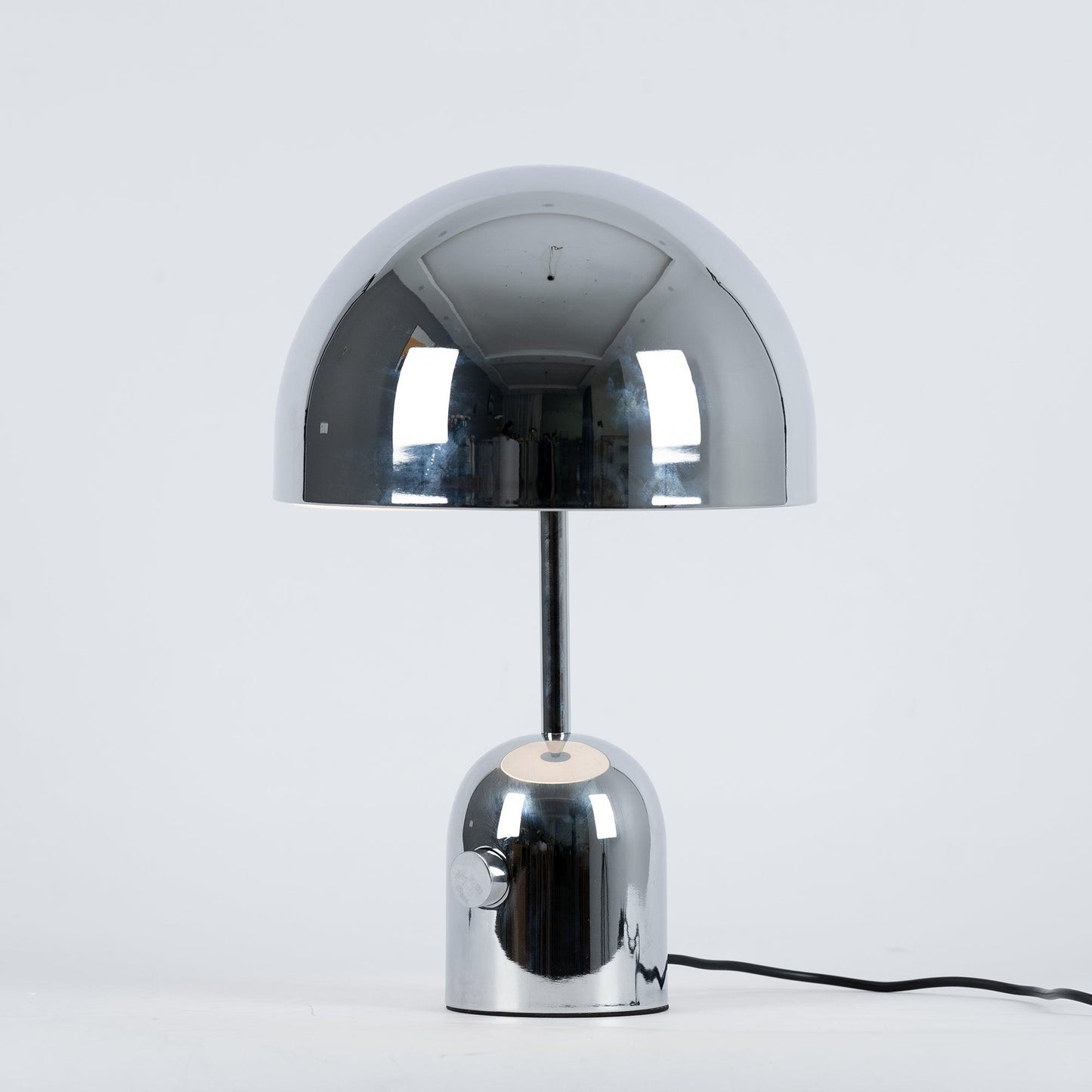 Bellora – Tischlampe Mit Glockenförmigem Design Für Elegante Atmosphäre