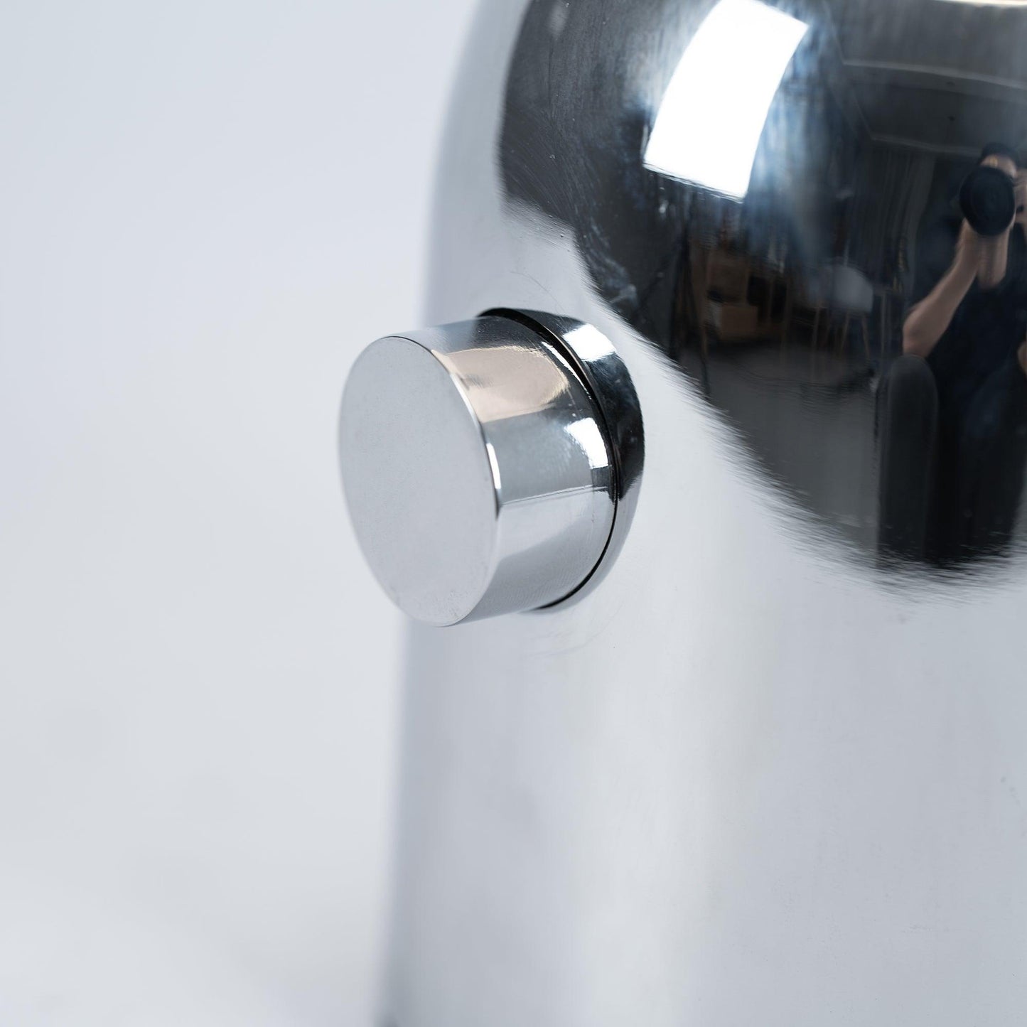 Bellora – Tischlampe Mit Glockenförmigem Design Für Elegante Atmosphäre