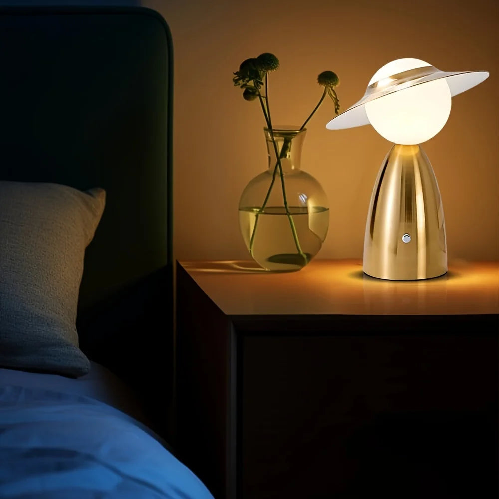 BrightTouch – Moderne wiederaufladbare Lampe für elegantes Ambiente