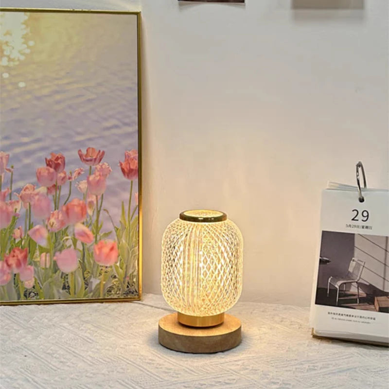 Crystaléa - Elegante Goldfarbene  LED-Tischlampe aus Kristall und Holz