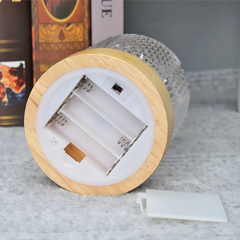 Crystaléa - Elegante Goldfarbene  LED-Tischlampe aus Kristall und Holz