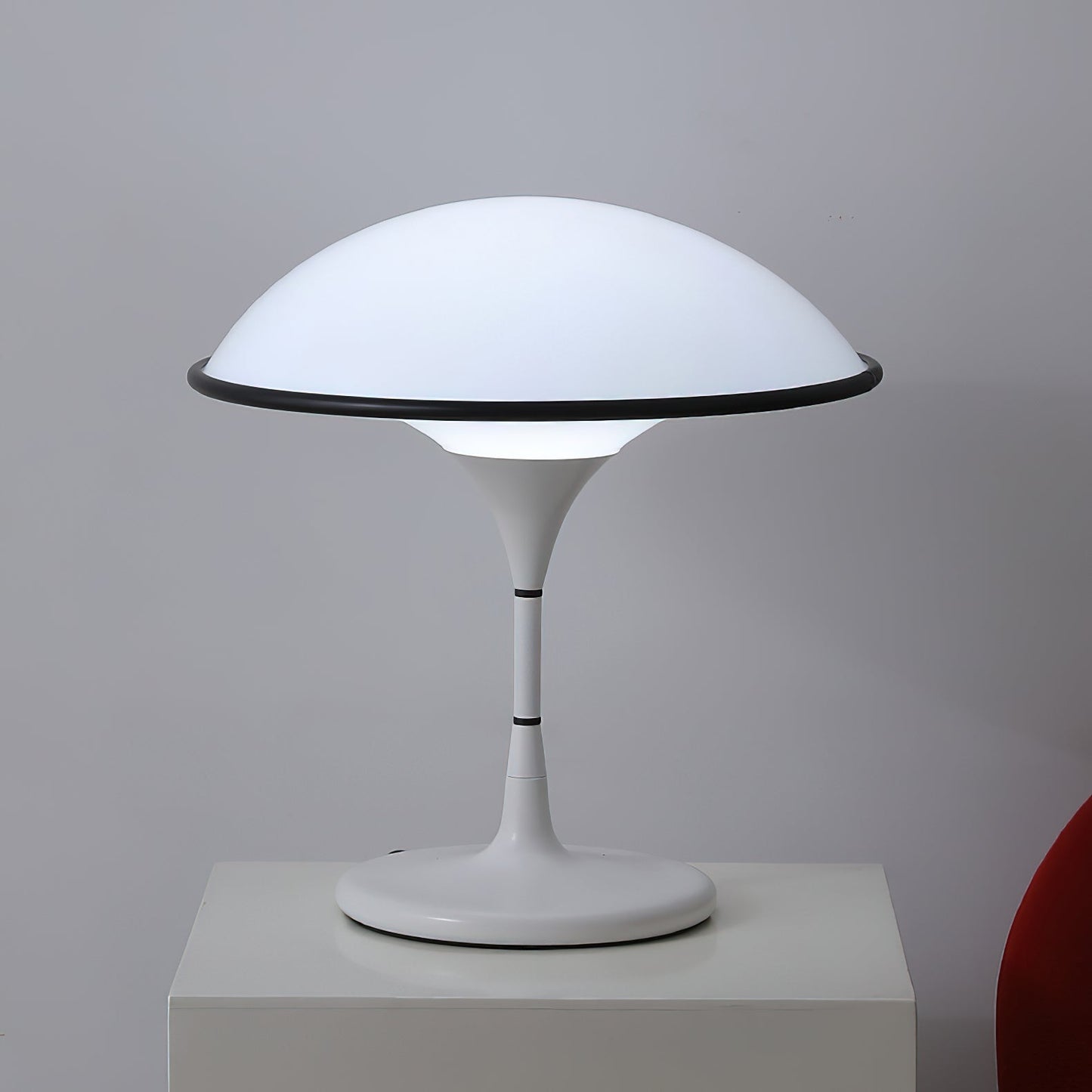 LumiFont – Table Lamp Elegance with Artistic Design
