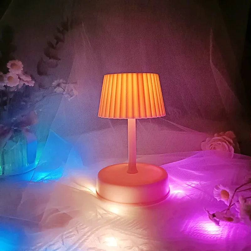 GloBri – Colorful table lamp with integrated music box for cozy atmospheres