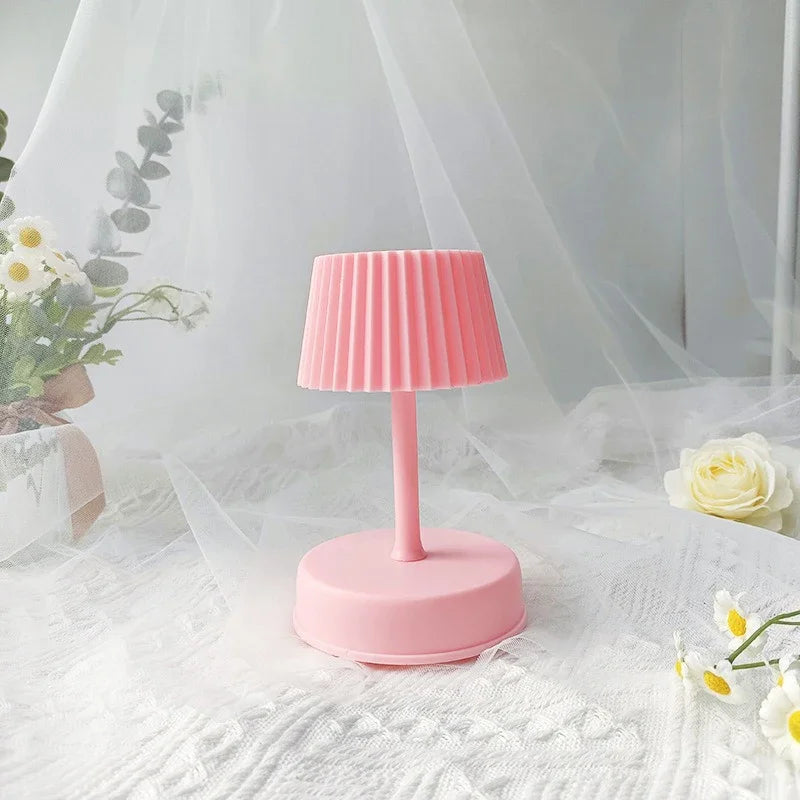 GloBri – Colorful table lamp with integrated music box for cozy atmospheres