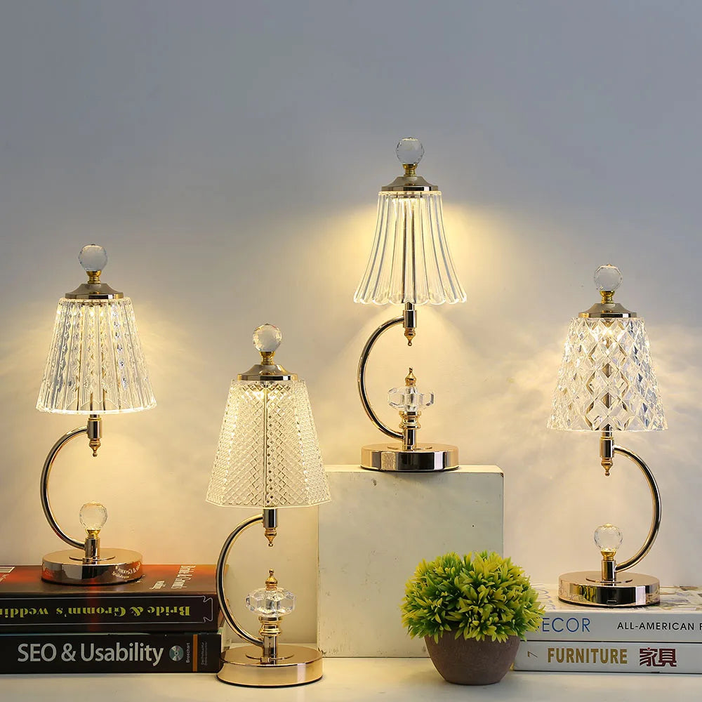 CrystalGlow – Vintage Kristall-Tischlampe für eine warme Atmosphäre
