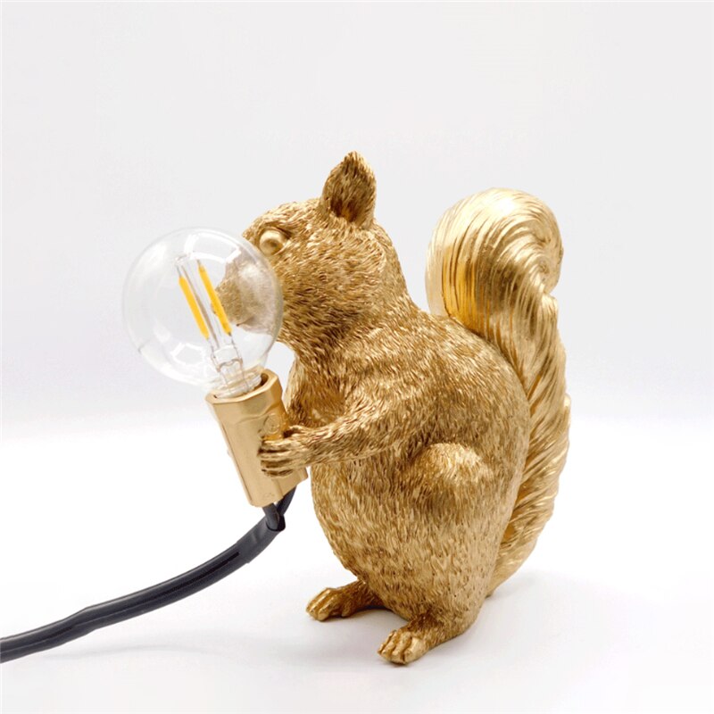 SquirrelLamp – Designerlampe Eichhörnchen für charmante Beleuchtung