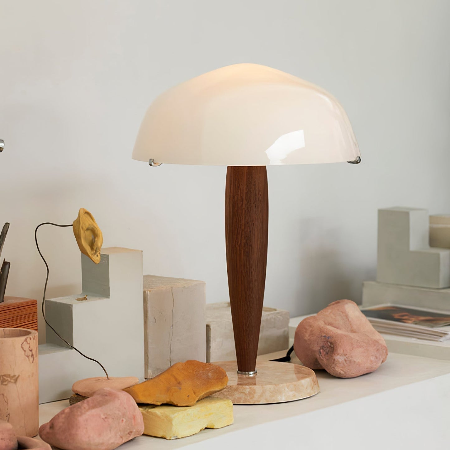 Hermann – Table Lamp with Artistic Design for Elegant Lighting
