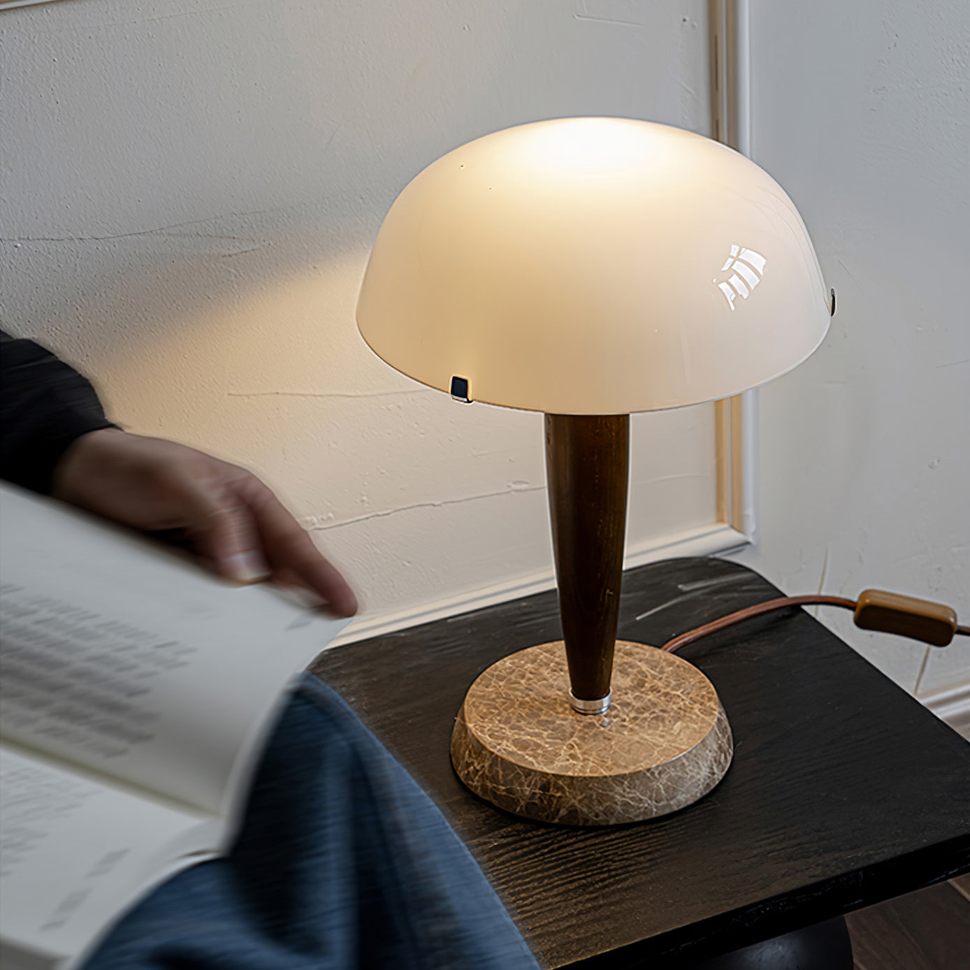 Hermann – Table Lamp with Artistic Design for Elegant Lighting