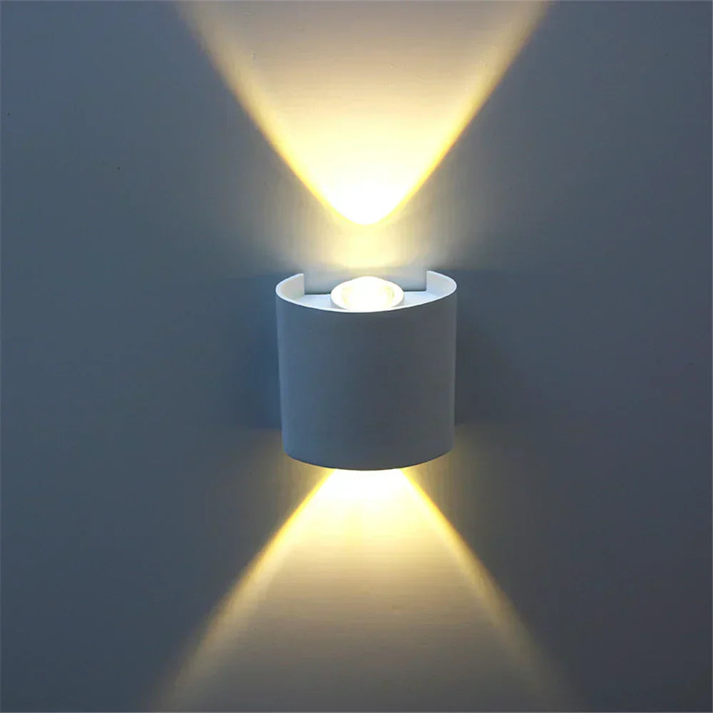 Lumea – LED wall light for stylish room lighting