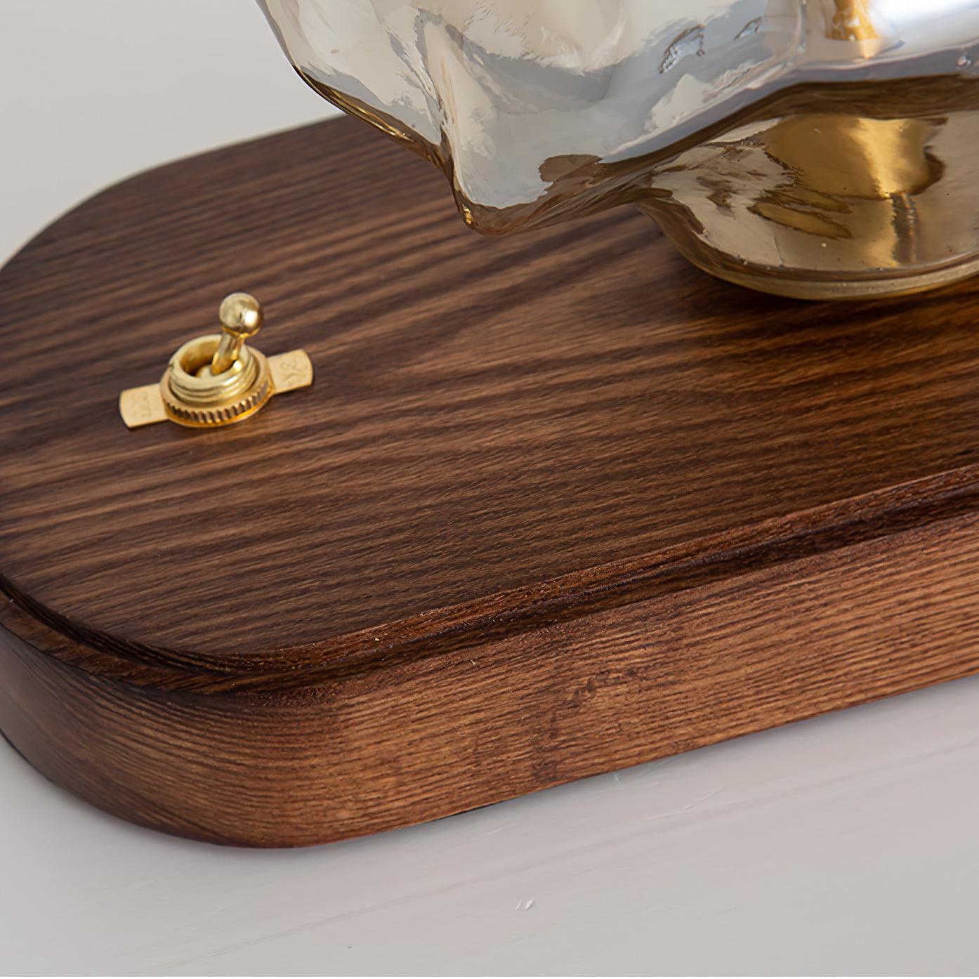 FrostStone – Tischlampe aus Glas für stilvolle Beleuchtung