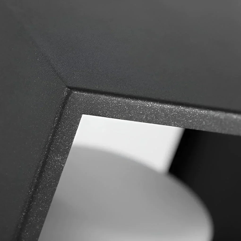 Lumi – Solar Garden Lantern Elegant Lighting for Outdoor Areas