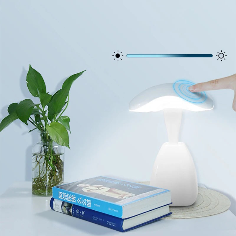 LumeMode - LED bedside lamp with touch control