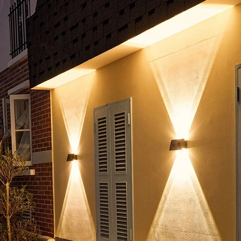 BrightBreeze – Solarbalkonlampe für stimmungsvolle Abende