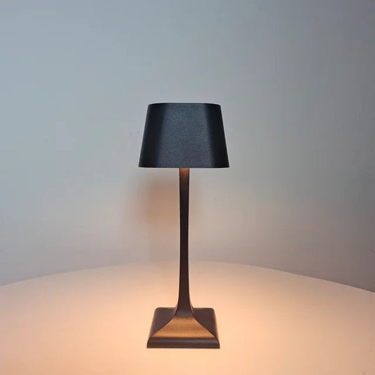 Lumi – LED table lamp flexible light for desk and bedside table