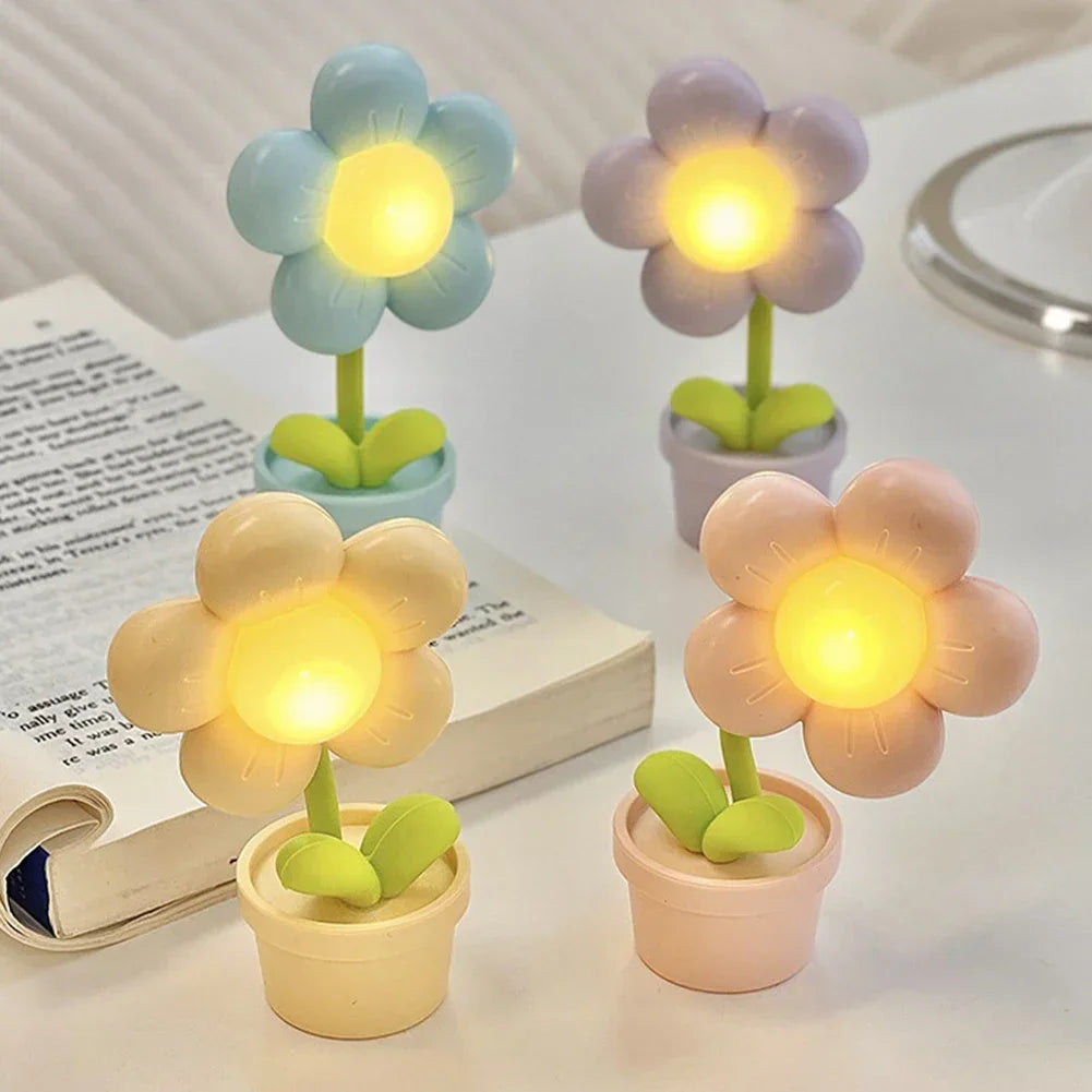 BloomLite – Kleine Blumen Tischlampe mit sanftem Licht