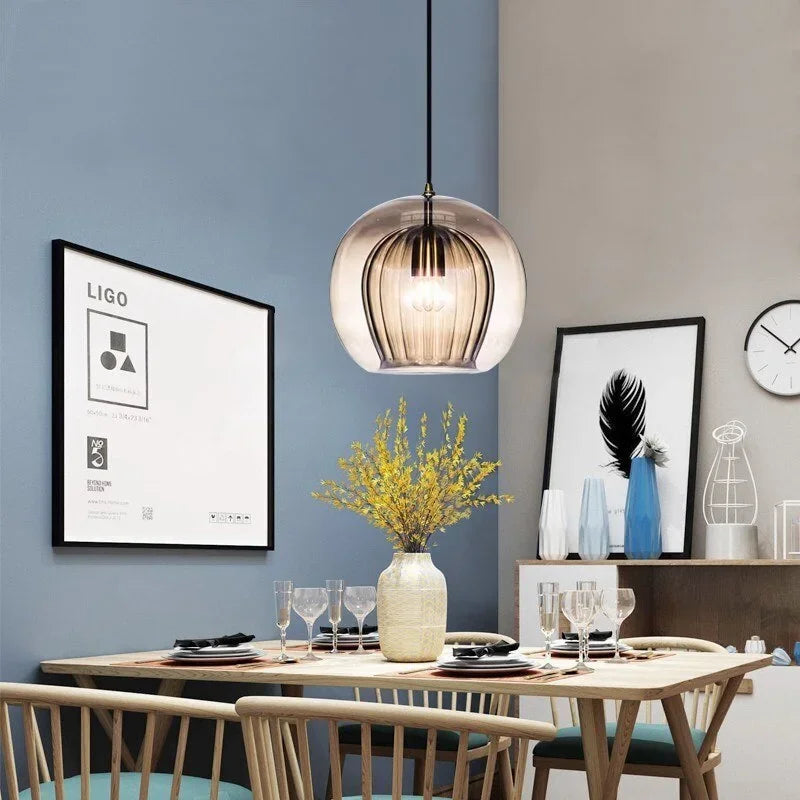 VitraGlow - Moderne Pendelleuchte aus Glas für Esstisch