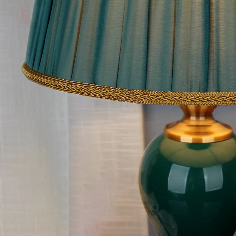 CeramiLume - Moderne Tischlampe aus Keramik