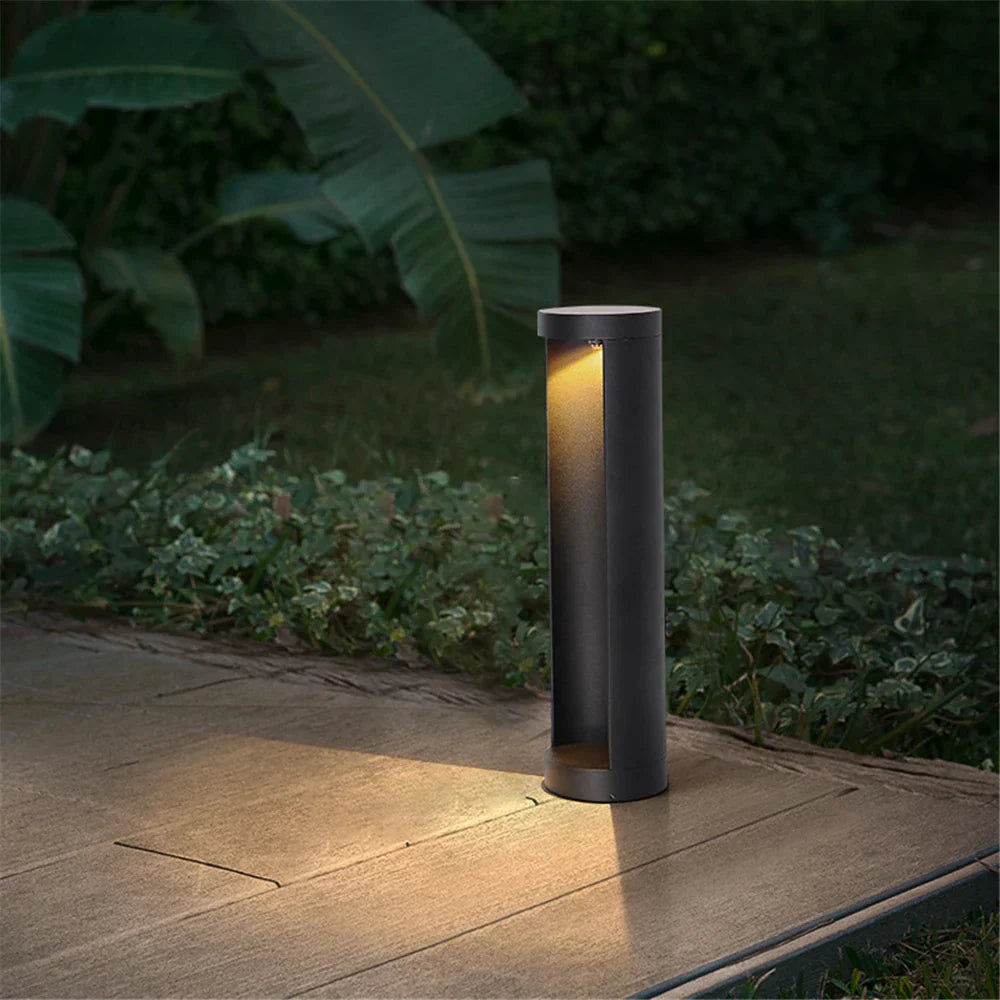 LumiField – Outdoor Lighting for Garden – Waterproof LED Lawn Lamp for Atmospheric Light