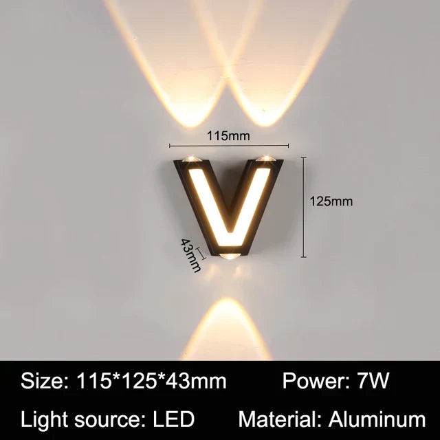 LetterGlow – LED Wandleuchte für Persönliche Gartenbeleuchtung mit Stil